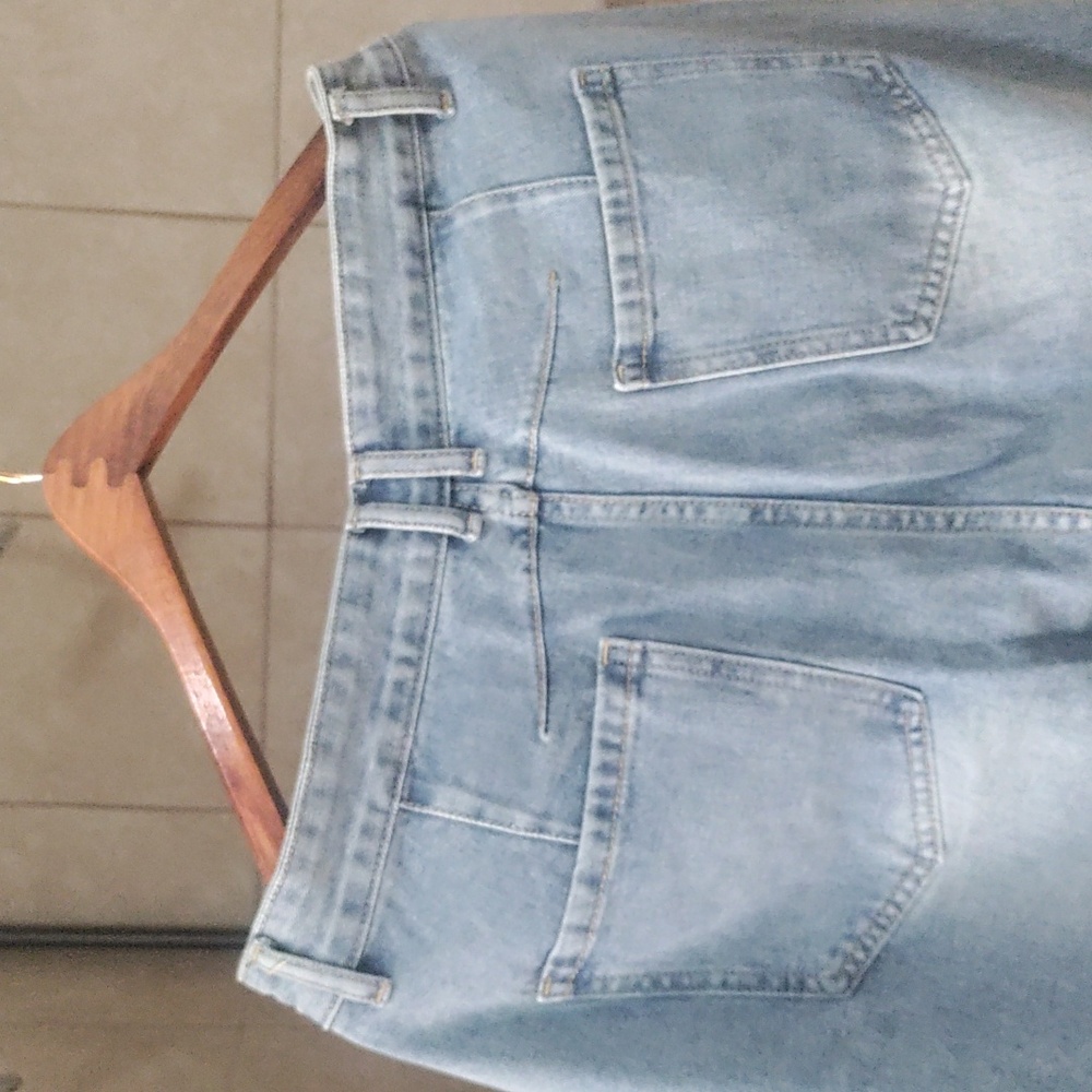 Barrel jeans... - Picture 3 of 5